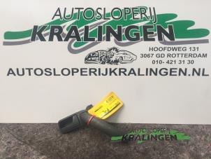 Gebruikte Handgreep Seat Arosa (6H1) 1.0 MPi Prijs € 25,00 Margeregeling aangeboden door Autosloperij Kralingen B.V.
