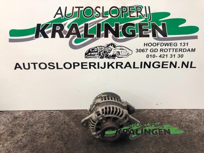 Gebruikte Dynamo Kia Rio (DC22/24) 1.5 16V Prijs € 50,00 Margeregeling aangeboden door Autosloperij Kralingen B.V.