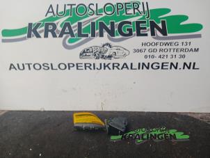 Gebruikte Pinker Schakelaar Peugeot 206 (2A/C/H/J/S) 1.4 XR,XS,XT,Gentry Prijs € 25,00 Margeregeling aangeboden door Autosloperij Kralingen B.V.