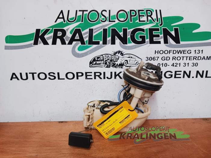Gebruikte Benzinepomp Honda Civic (EP/EU) 1.4 16V Prijs € 34,97 Margeregeling aangeboden door Autosloperij Kralingen B.V.