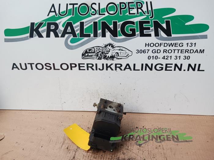 Gebruikte ABS Pomp Honda Civic (EP/EU) 1.4 16V Prijs € 19,98 Margeregeling aangeboden door Autosloperij Kralingen B.V.