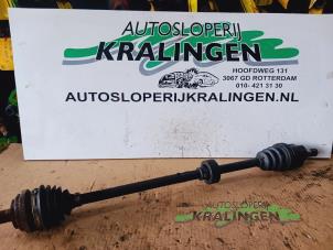 Gebruikte Steekas links-voor Honda Civic (EP/EU) 1.4 16V Prijs € 24,99 Margeregeling aangeboden door Autosloperij Kralingen B.V.