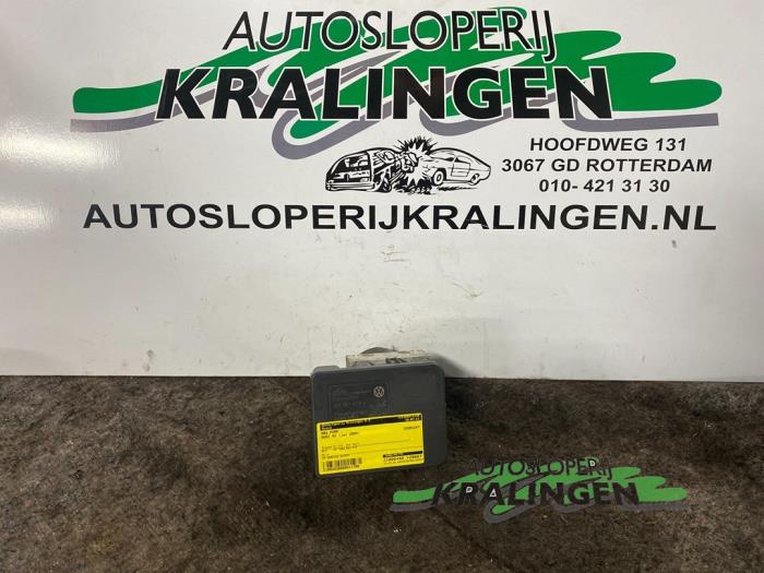 Gebruikte ABS Pomp Audi A3 Sportback (8PA) 2.0 FSI 16V Prijs € 9,98 Margeregeling aangeboden door Autosloperij Kralingen B.V.