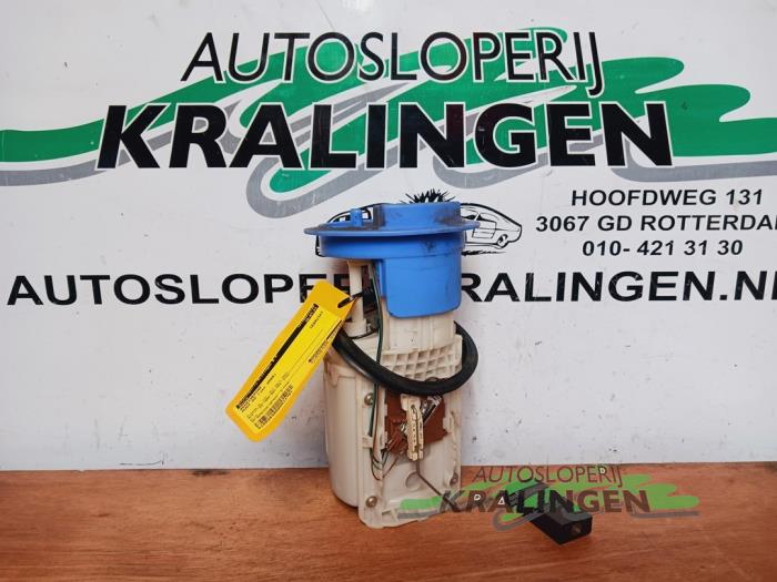 Gebruikte Benzinepomp Audi A3 Sportback (8PA) 2.0 FSI 16V Prijs € 11,97 Margeregeling aangeboden door Autosloperij Kralingen B.V.