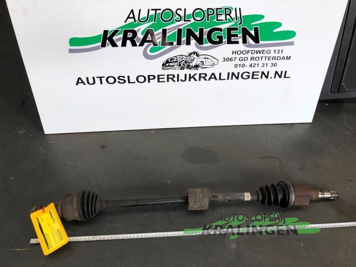 Gebruikte Steekas rechts-voor Opel Agila (A) 1.2 16V Prijs € 24,99 Margeregeling aangeboden door Autosloperij Kralingen B.V.