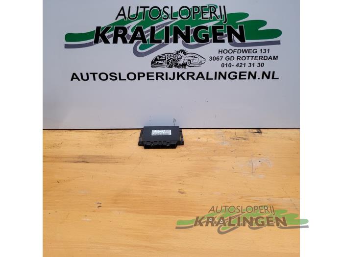Gebruikte PDC Module Mercedes C Combi (S203) 2.6 C-240 18V Prijs € 100,00 Margeregeling aangeboden door Autosloperij Kralingen B.V.