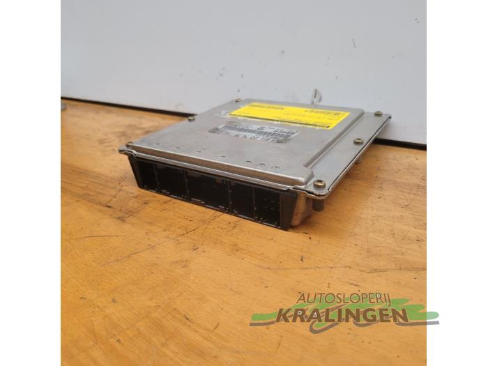 Computer Motormanagement van een Mercedes-Benz C Combi (S203) 2.2 C-200 CDI 16V 2001