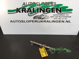 Gebruikte Injector brug BMW 5 serie (E60) 520i 16V Corporate Lease Prijs € 100,00 Margeregeling aangeboden door Autosloperij Kralingen B.V.