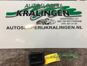 Gebruikte Luchtrooster Dashboard Kia Picanto (TA) 1.0 12V Prijs € 25,00 Margeregeling aangeboden door Autosloperij Kralingen B.V.
