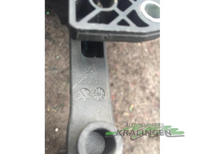 Gaspedaalpositie Sensor van een Volkswagen Fox (5Z) 1.2 2006