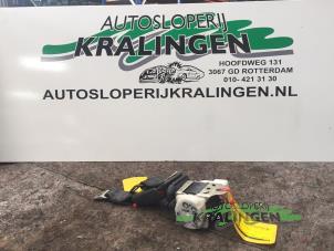 Gebruikte Veiligheidsgordel rechts-achter Citroen C1 1.0 12V Prijs € 50,00 Margeregeling aangeboden door Autosloperij Kralingen B.V.