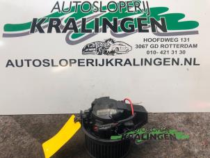 Gebruikte Chaufage Ventilatiemotor Peugeot 406 Break (8E/F) 1.8 16V Prijs € 50,00 Margeregeling aangeboden door Autosloperij Kralingen B.V.