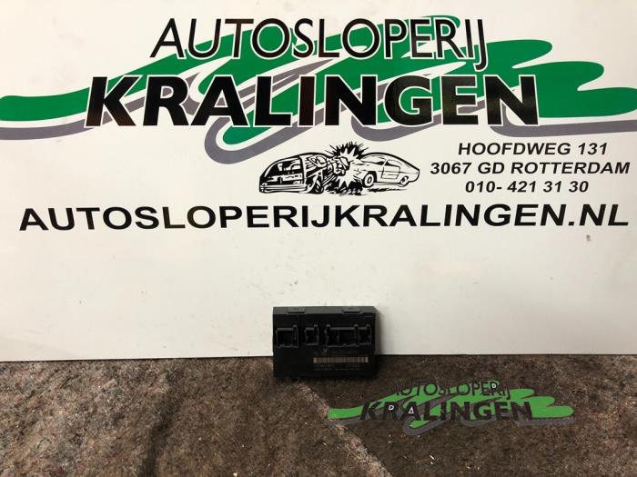 Gebruikte Sam module Volkswagen Golf V (1K1) 2.0 FSI 16V Prijs € 50,00 Margeregeling aangeboden door Autosloperij Kralingen B.V.