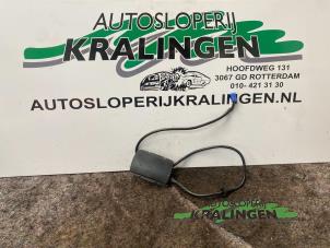 Gebruikte USB module Renault Clio III (BR/CR) 1.2 16V TCe 100 Prijs € 50,00 Margeregeling aangeboden door Autosloperij Kralingen B.V.
