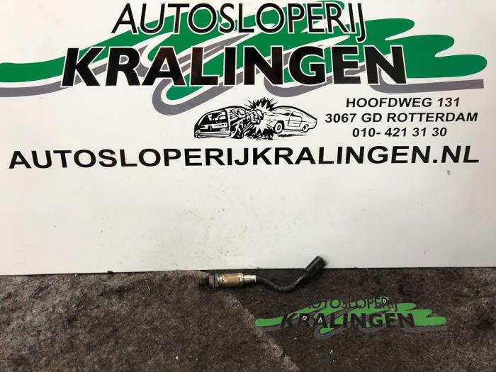 Gebruikte Lambda Sonde Kia Sephia (FA/FB22) 1.6i 16V Prijs € 9,98 Margeregeling aangeboden door Autosloperij Kralingen B.V.