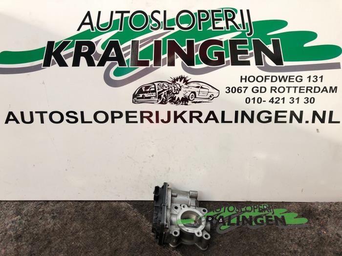 Gebruikte Gasklephuis Renault Clio III (BR/CR) 1.2 16V TCe 100 Prijs € 100,00 Margeregeling aangeboden door Autosloperij Kralingen B.V.
