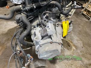 Gebruikte Versnellingsbak Peugeot 207/207+ (WA/WC/WM) 1.6 HDi 16V Prijs € 250,00 Margeregeling aangeboden door Autosloperij Kralingen B.V.