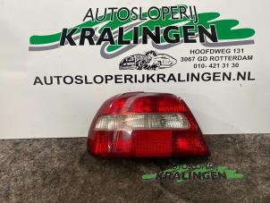 Gebruikte Achterlicht links Volvo S40 (VS) 1.9 D 102 Prijs € 50,00 Margeregeling aangeboden door Autosloperij Kralingen B.V.