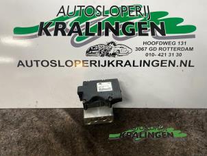 Gebruikte ABS Pomp Mercedes SLK (R170) 2.3 230 K 16V Prijs € 50,00 Margeregeling aangeboden door Autosloperij Kralingen B.V.