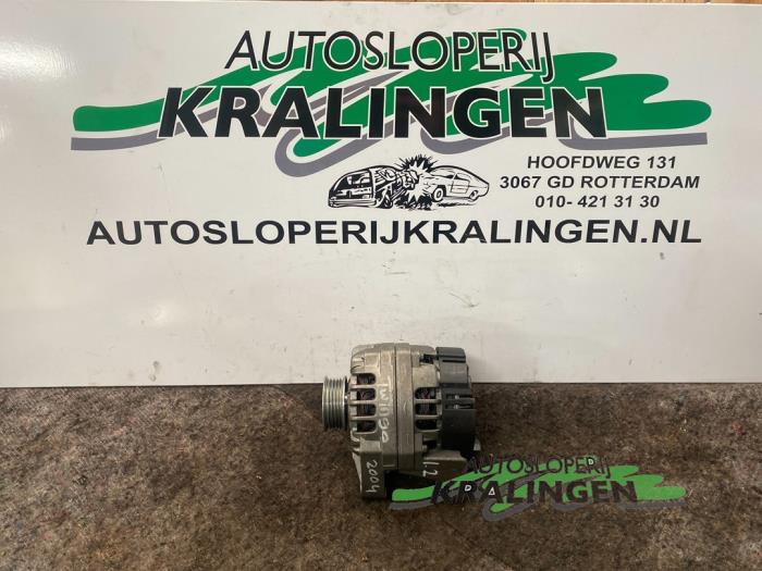 Gebruikte Dynamo Renault Twingo (C06) 1.2 16V Prijs € 34,98 Margeregeling aangeboden door Autosloperij Kralingen B.V.