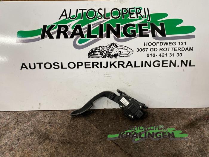 Gebruikte Sensor Gaspedaalpositie Renault Twingo II (CN) 1.2 Prijs € 50,00 Margeregeling aangeboden door Autosloperij Kralingen B.V.