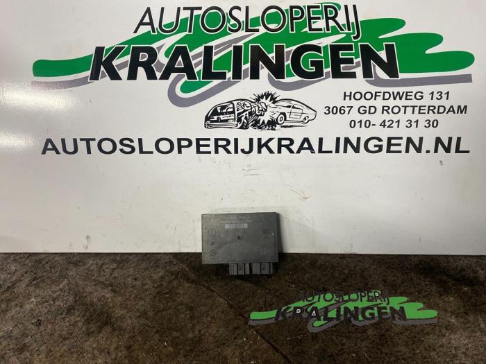 Gebruikte Sam module Volkswagen Golf IV (1J1) 1.4 16V Prijs € 50,00 Margeregeling aangeboden door Autosloperij Kralingen B.V.