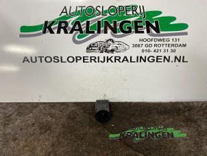 Gebruikte Licht Schakelaar Skoda Octavia (1U2) 1.6 GLX Prijs € 25,00 Margeregeling aangeboden door Autosloperij Kralingen B.V.