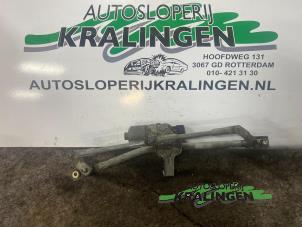 Gebruikte Ruitenwissermotor voor Skoda Fabia (6Y5) 1.4i 16V Prijs € 35,00 Margeregeling aangeboden door Autosloperij Kralingen B.V.