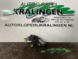 Gebruikte Ruitenwissermotor achter Volkswagen Lupo (6X1) 1.4 16V 75 Prijs € 25,00 Margeregeling aangeboden door Autosloperij Kralingen B.V.