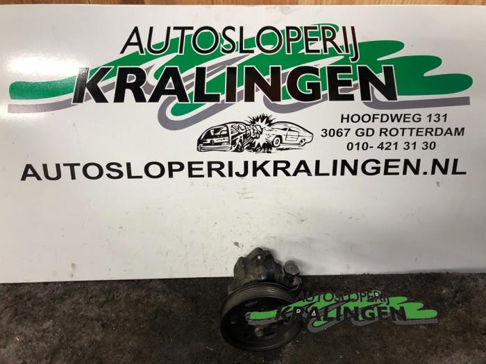 Gebruikte Servopomp Seat Inca (6K9) 1.9 SDI Prijs € 50,00 Margeregeling aangeboden door Autosloperij Kralingen B.V.