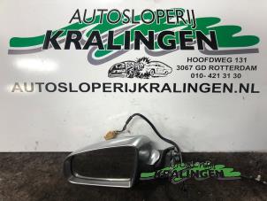 Gebruikte Spiegel Buiten links Audi A4 Avant (B6) 2.4 V6 30V Prijs € 50,00 Margeregeling aangeboden door Autosloperij Kralingen B.V.