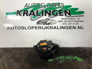 Gebruikte Chaufage Ventilatiemotor Audi A4 Avant (B6) 2.4 V6 30V Prijs € 50,00 Margeregeling aangeboden door Autosloperij Kralingen B.V.