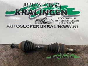 Gebruikte Aandrijfas links-voor Opel Vectra C GTS 3.2 V6 24V Prijs € 100,00 Margeregeling aangeboden door Autosloperij Kralingen B.V.