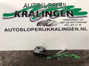 Gebruikte Bobine Mercedes CLK (C208) 3.2 320 V6 18V Prijs € 29,99 Margeregeling aangeboden door Autosloperij Kralingen B.V.