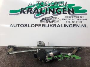 Gebruikte Ruitenwissermotor voor Audi A6 Quattro (C5) 2.8 V6 30V Prijs € 50,00 Margeregeling aangeboden door Autosloperij Kralingen B.V.