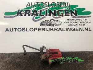 Gebruikte Remklauw (Tang) links-achter Audi A6 Quattro (C5) 2.8 V6 30V Prijs € 24,99 Margeregeling aangeboden door Autosloperij Kralingen B.V.