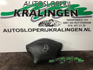 Gebruikte Airbag links (Stuur) Mercedes Vito (639.6) 2.2 109 CDI 16V Prijs € 50,00 Margeregeling aangeboden door Autosloperij Kralingen B.V.