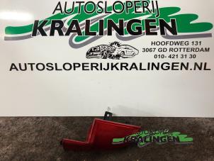 Gebruikte Achterklep reflector rechts Mercedes Vito (639.6) 2.2 109 CDI 16V Prijs € 40,00 Margeregeling aangeboden door Autosloperij Kralingen B.V.