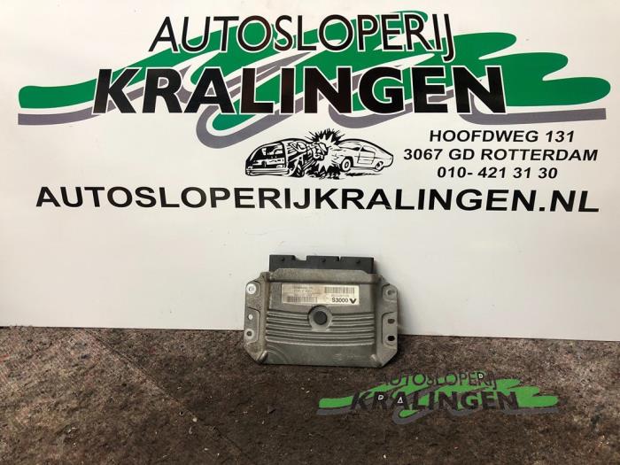 Gebruikte Computer Motormanagement Renault Scénic II (JM) 2.0 16V Prijs € 11,99 Margeregeling aangeboden door Autosloperij Kralingen B.V.