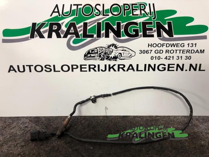 Gebruikte Lambda Sonde Volkswagen Passat Variant (3B6) 2.0 20V Prijs € 9,98 Margeregeling aangeboden door Autosloperij Kralingen B.V.