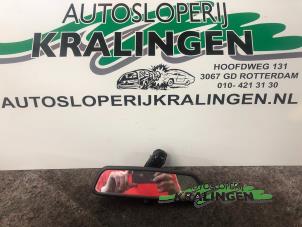 Gebruikte Spiegel binnen BMW 3 serie (E90) 318d 16V Prijs € 25,00 Margeregeling aangeboden door Autosloperij Kralingen B.V.