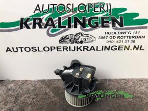 Gebruikte Chaufage Ventilatiemotor Opel Corsa D 1.3 CDTi 16V ecoFLEX Prijs € 50,00 Margeregeling aangeboden door Autosloperij Kralingen B.V.