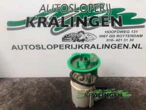 Gebruikte Benzinepomp Volkswagen Golf V (1K1) 1.6 FSI 16V Prijs € 50,00 Margeregeling aangeboden door Autosloperij Kralingen B.V.