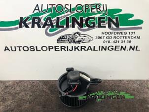 Gebruikte Kachel Ventilatiemotor Peugeot Partner 2.0 HDI Prijs € 50,00 Margeregeling aangeboden door Autosloperij Kralingen B.V.