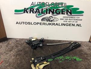 Gebruikte Raammechaniek 4Deurs links-achter Ford Mondeo V Wagon 1.5 TDCi Prijs € 49,99 Margeregeling aangeboden door Autosloperij Kralingen B.V.