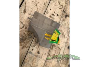 Gebruikte Expansievat Nissan Almera Tino (V10M) 1.8 16V Prijs € 9,99 Margeregeling aangeboden door Autosloperij Kralingen B.V.