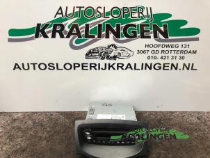 Gebruikte Radio CD Speler Ford Ka II 1.2 Prijs € 30,00 Margeregeling aangeboden door Autosloperij Kralingen B.V.
