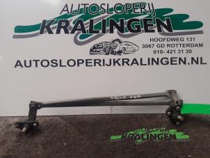 Gebruikte Ruitenwissermotor voor Volvo S40 (VS) 2.0 16V Turbo Prijs € 50,00 Margeregeling aangeboden door Autosloperij Kralingen B.V.