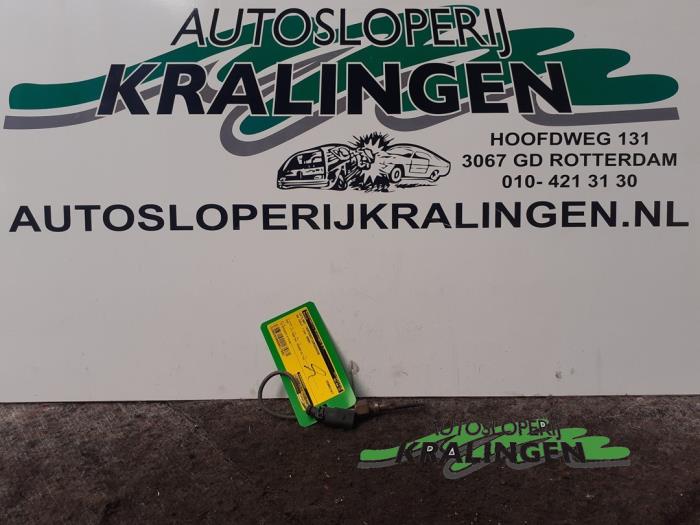 Gebruikte Uitlaat temperatuursensor Volkswagen Golf V (1K1) 1.6 FSI 16V Prijs € 29,99 Margeregeling aangeboden door Autosloperij Kralingen B.V.