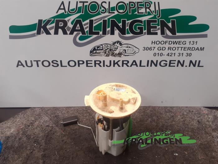 Gebruikte Dieselpomp Ford Mondeo V Wagon 1.5 TDCi Prijs € 100,00 Margeregeling aangeboden door Autosloperij Kralingen B.V.